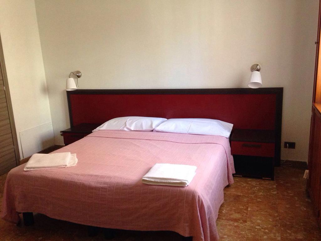Villamelchiorre 1 Μιλάνο Δωμάτιο φωτογραφία